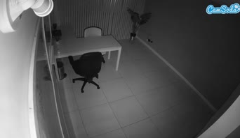 voyeurcam-jb-office-2