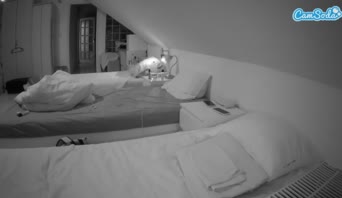 voyeurcam-julmodels-bed-3