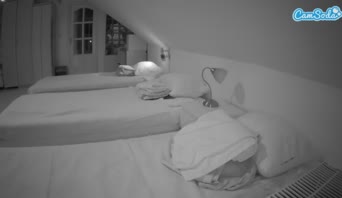 voyeurcam-julmodels-bed-3