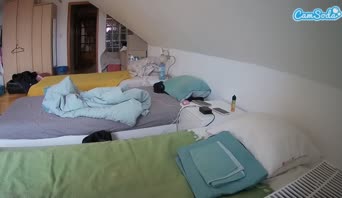 voyeurcam-julmodels-bed-3